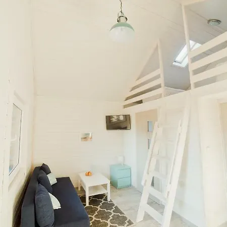 Letniskowe Mala Mewa בית נופש Wapnica (West Pomeranian)